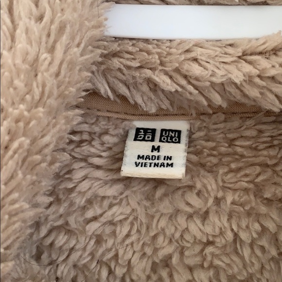 UNIQLO teddy sweater - Picture 2 of 3